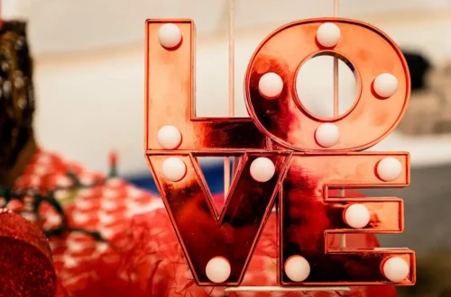 Romance Travel Ideas | Best Honeymoon & Couples Destinations