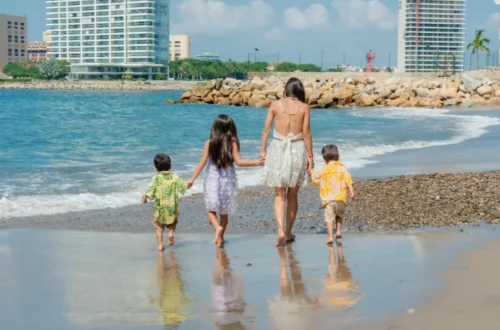 Small Kids Travel