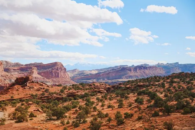 red rock formations and vast landscapes of Capitol Reef National Park in Utah