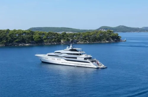 luxuryyacht